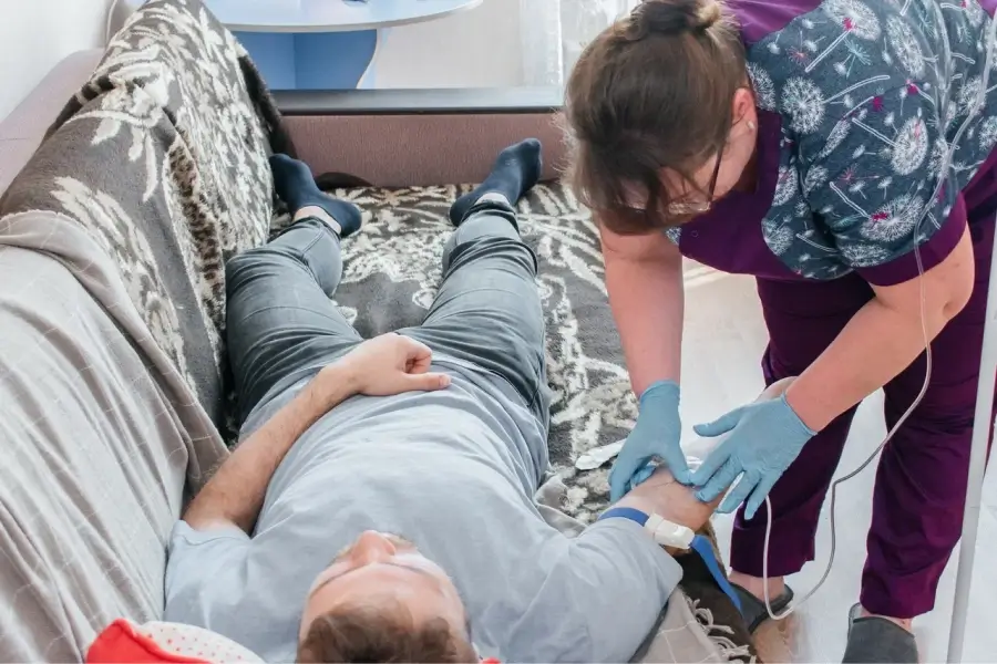 Срочный вывод из запоя в Нижних Сергах: быстро, недорого
